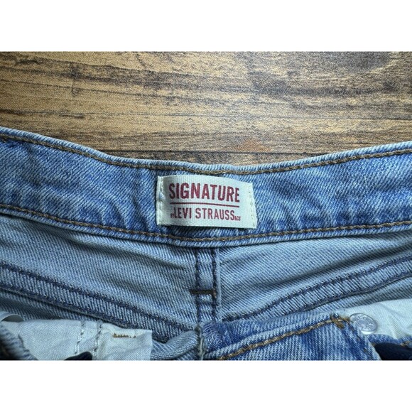 Levi’s Signature 7 Regular Cutoff Jean Shorts Blue Denim Frayed Hem - Picture 3 of 8